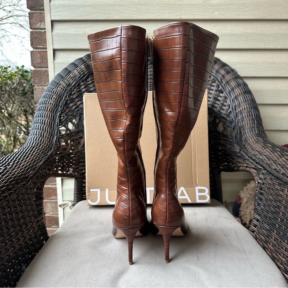 JustFab Khloy Leather Brown Tall Heeled Boots 9 - Picture 5 of 12